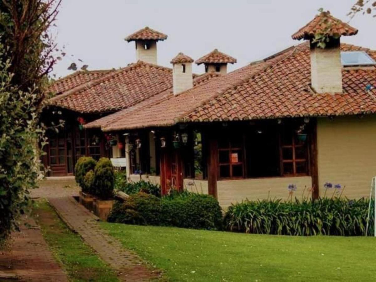 Vila Hacienda El Rejo Machachi Exteriér fotografie
